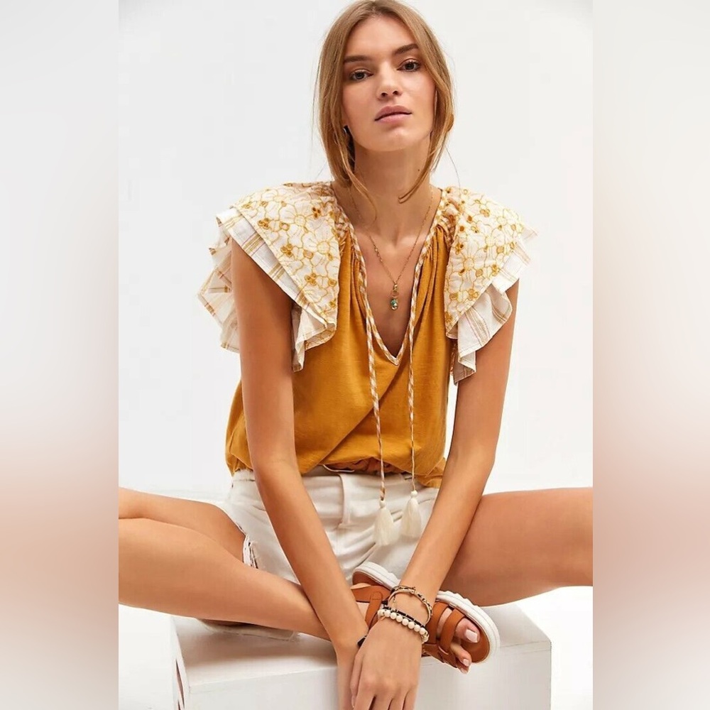 Anthropologie Porridge Spliced Flutter-Sleeve Tee XL